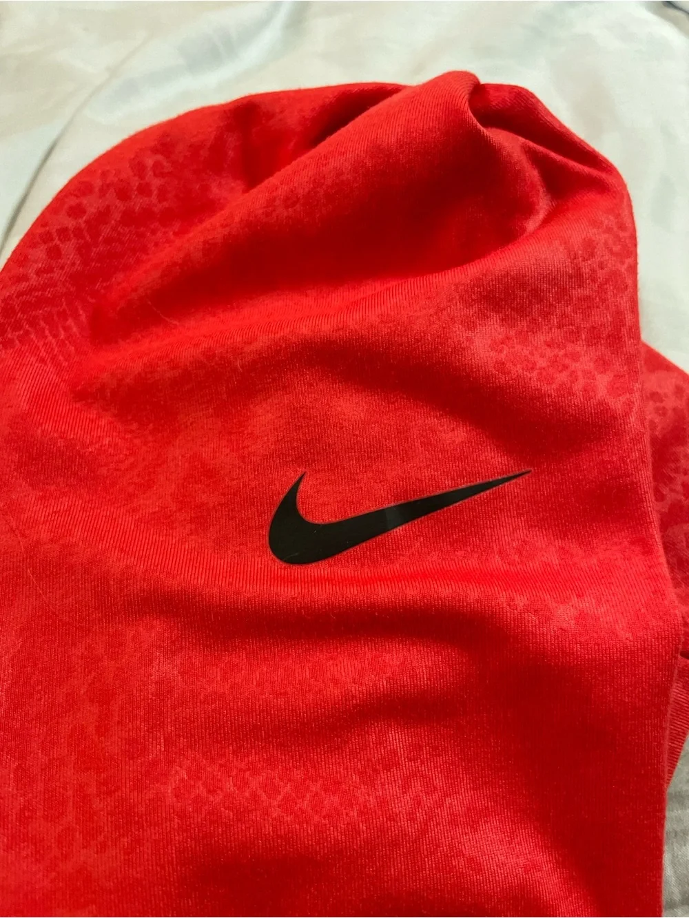 Nike excellent preowned